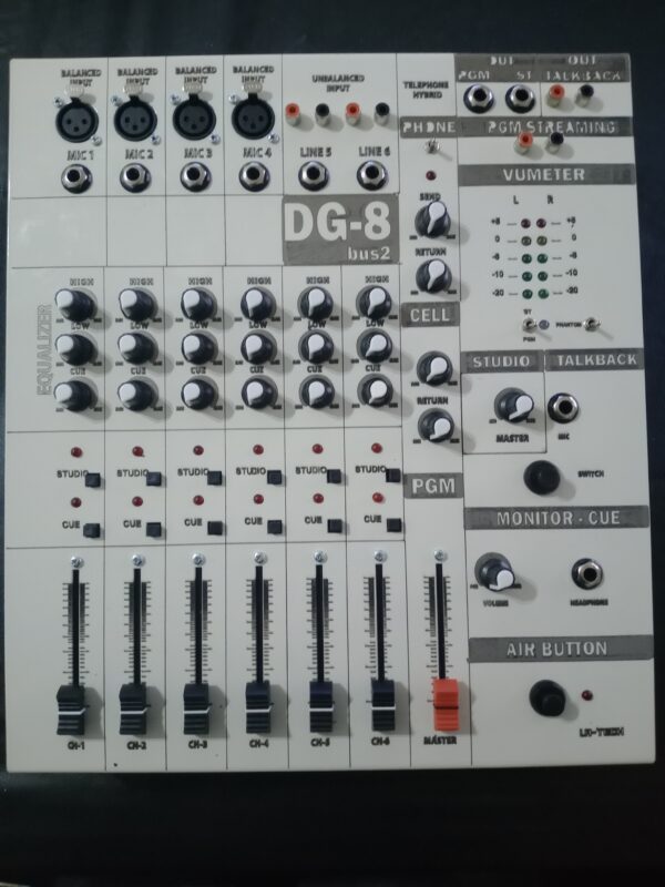 Mixer Broadcasting DG-8 bus2